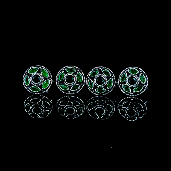 Emerald Design Round Oxidise Toe Rings